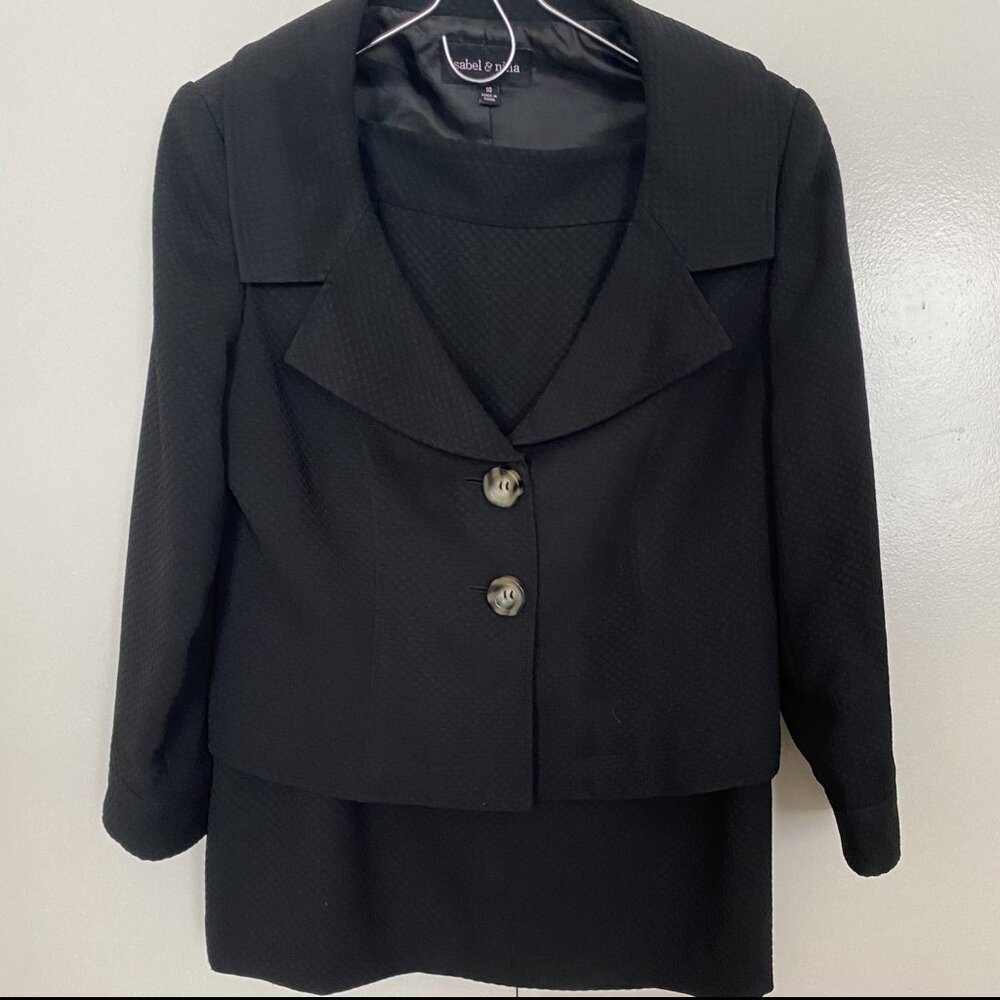 Classic Women's Black 2-piece Skirt Suit / Size 10 / Vintage-Inspired Jackie O